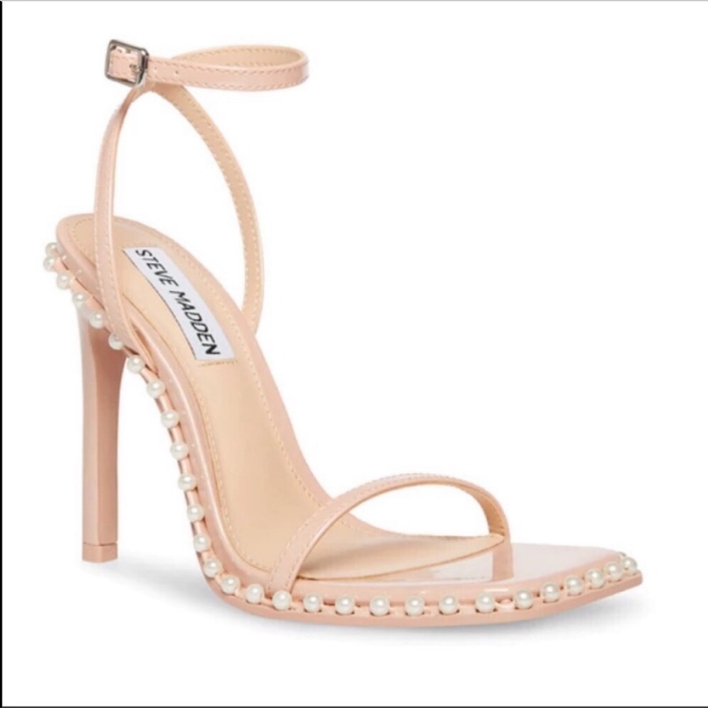 NWT Steve Madden Zelle-P Heeled Sandal in Blush.